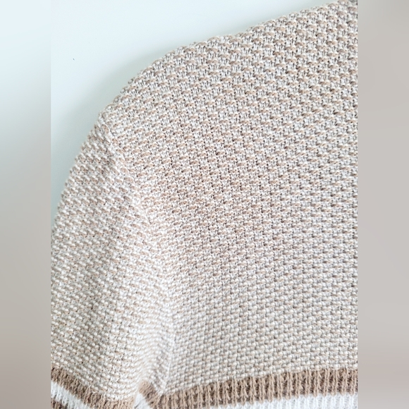 Express Men's 100% Cotton Knit Crew Neck Striped Sweater Biege/White Small - Picture 11 of 16